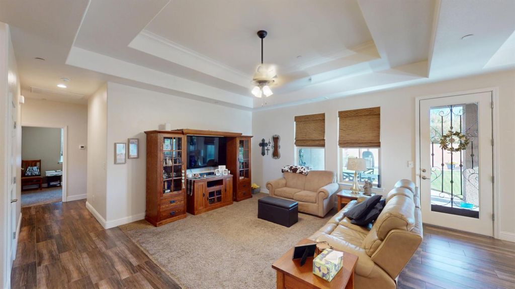 Image 8 of property listing at 16149 W Ashli Avenue, Kerman, CA 93630