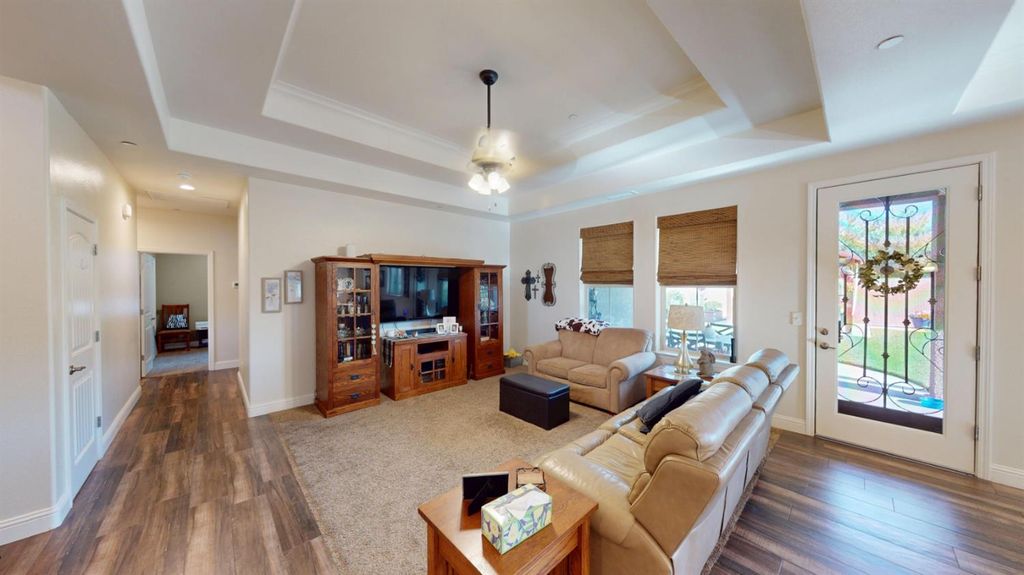 Image 9 of property listing at 16149 W Ashli Avenue, Kerman, CA 93630