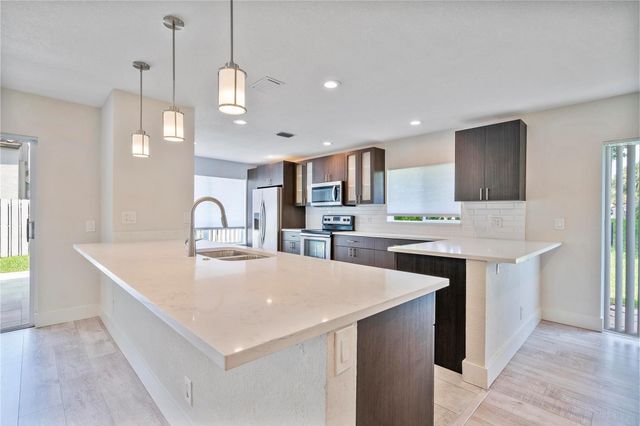 7701 NW 61st Terrace, Parkland, FL 33067