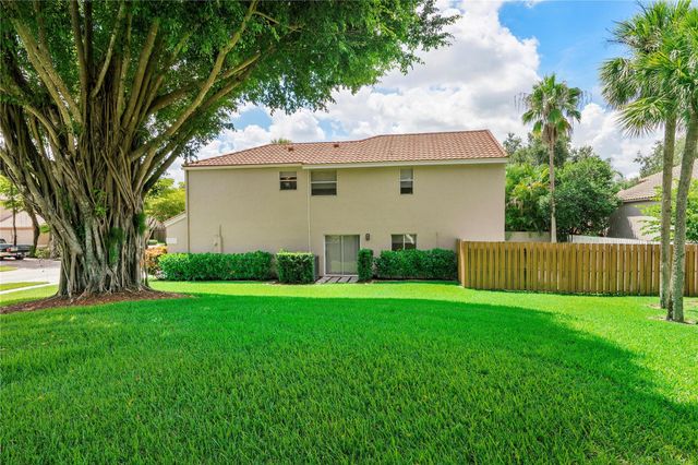 7701 NW 61st Terrace, Parkland, FL 33067