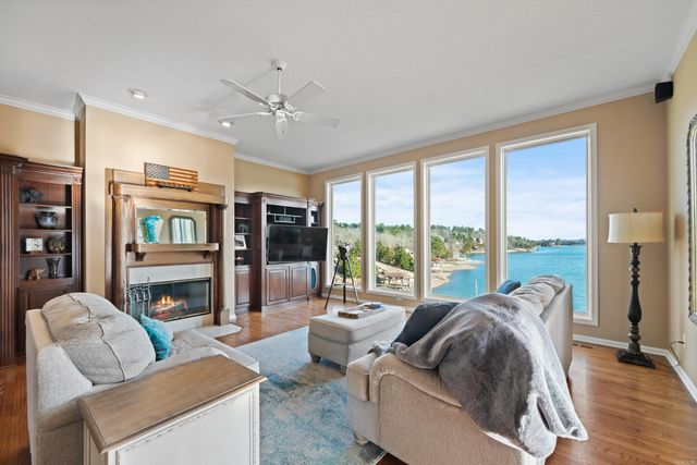 11 Oliete Ln, Hot Springs Village, AR 71909