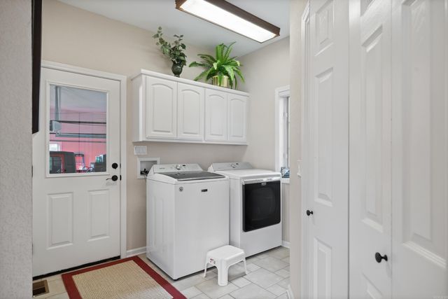 11 Oliete Ln, Hot Springs Village, AR 71909