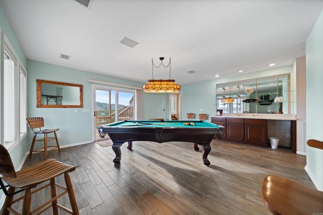 11 Oliete Ln, Hot Springs Village, AR 71909