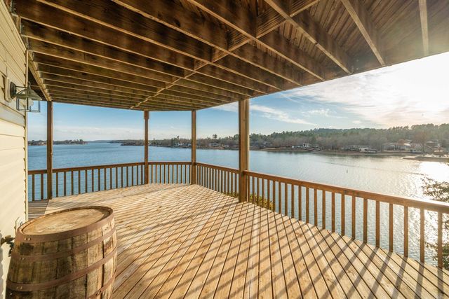 11 Oliete Ln, Hot Springs Village, AR 71909