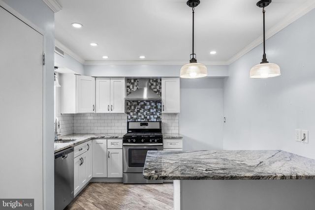 2068 HARBOUR DR, Palmyra, NJ 08065