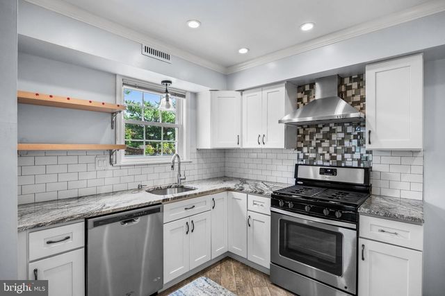 2068 HARBOUR DR, Palmyra, NJ 08065