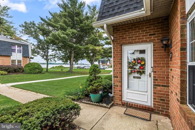 2068 HARBOUR DR, Palmyra, NJ 08065
