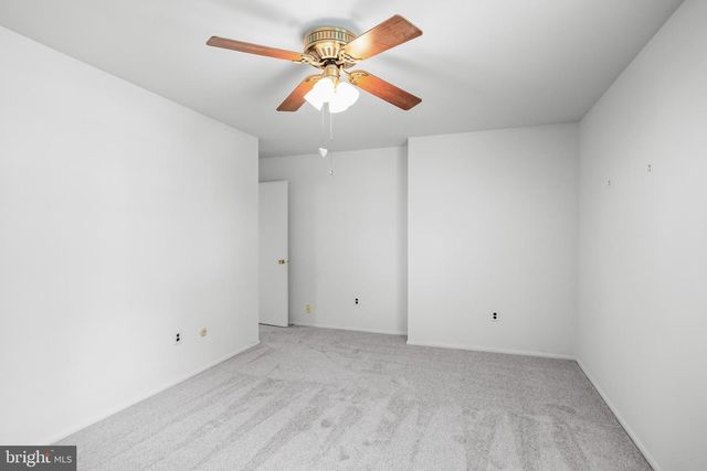 2068 HARBOUR DR, Palmyra, NJ 08065