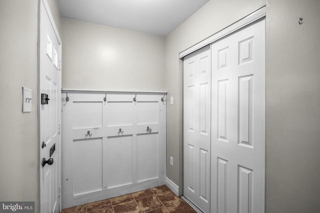 2068 HARBOUR DR, Palmyra, NJ 08065