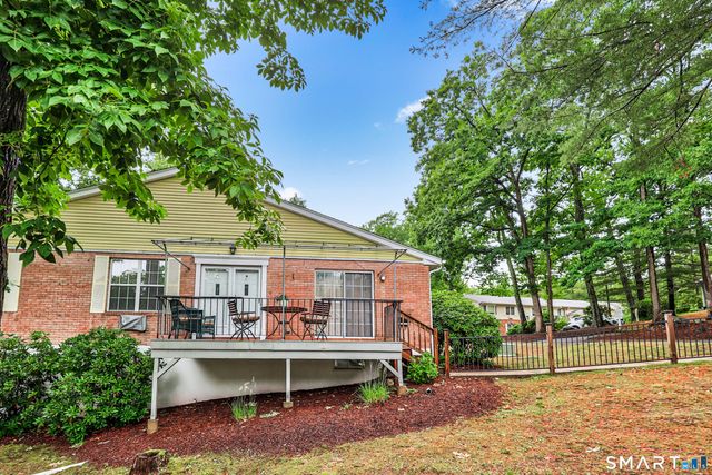 123 Queens Road 123, Torrington, CT 06790