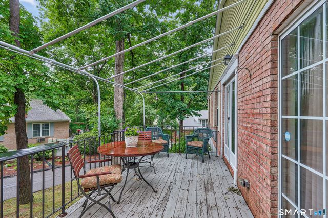 123 Queens Road 123, Torrington, CT 06790