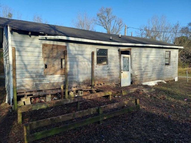 302 W Jackson, Kosse, TX 76653