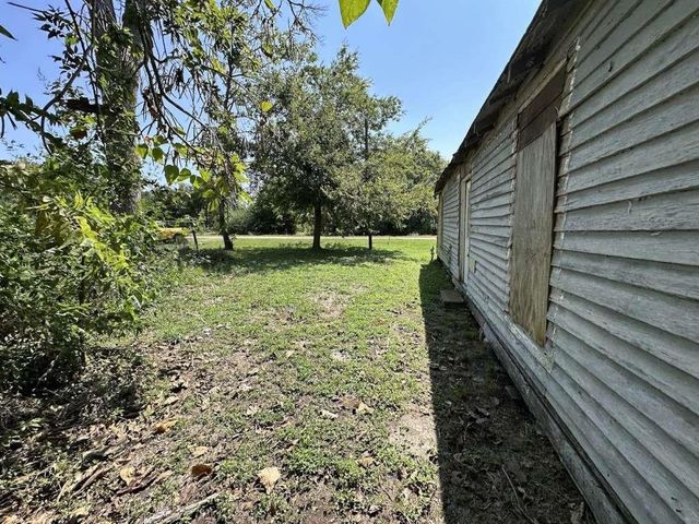 302 W Jackson, Kosse, TX 76653