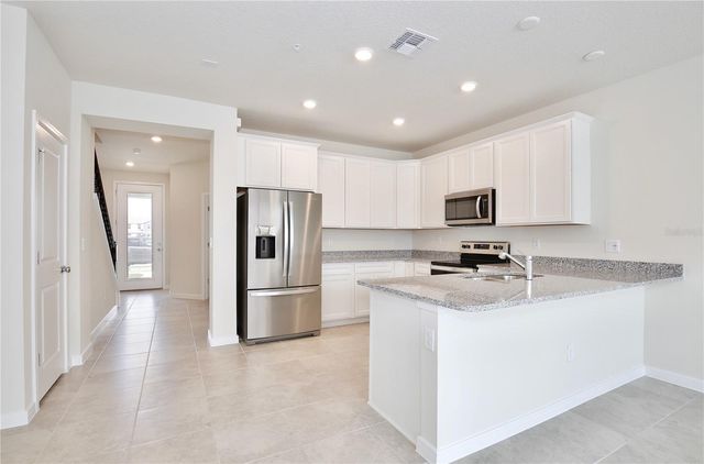 5586 PINELAND RUN, Orlando, FL 32829