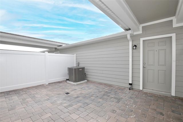 5586 PINELAND RUN, Orlando, FL 32829
