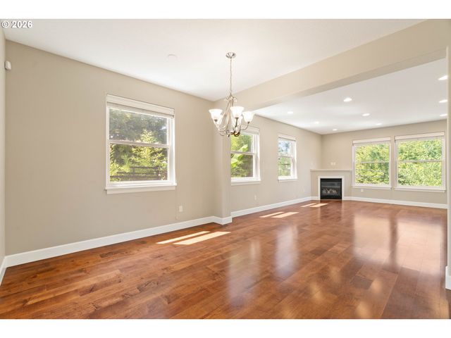 8016 N MISSISSIPPI Ave, Portland, OR 97217