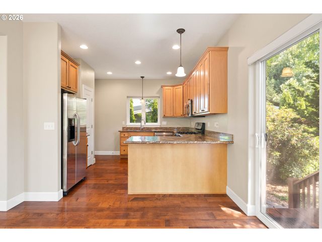 8016 N MISSISSIPPI Ave, Portland, OR 97217