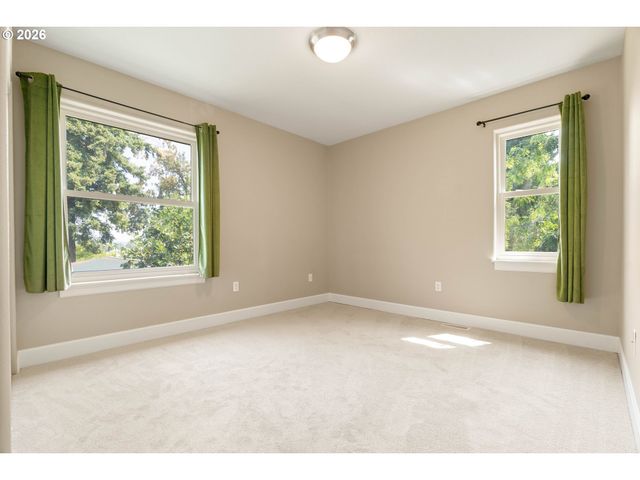 8016 N MISSISSIPPI Ave, Portland, OR 97217