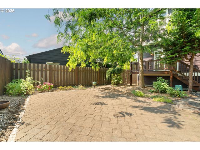 8016 N MISSISSIPPI Ave, Portland, OR 97217