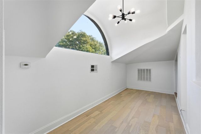 10332 Muskogee Circle, Dallas, TX 75217