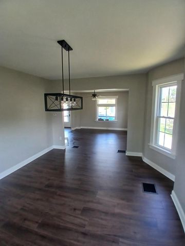 103 W Walnut Street, Southgate, KY 41071