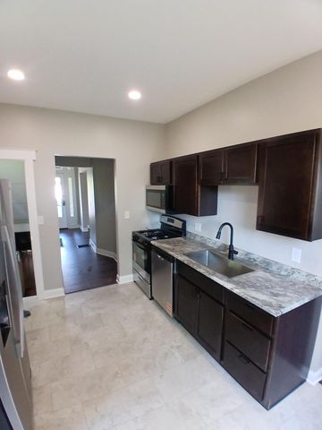 103 W Walnut Street, Southgate, KY 41071