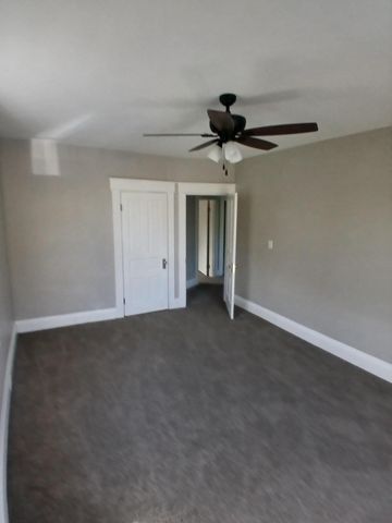 103 W Walnut Street, Southgate, KY 41071