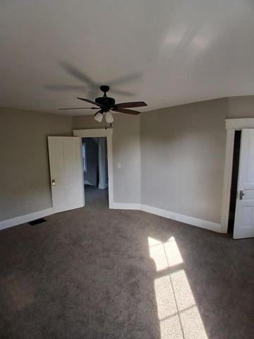 103 W Walnut Street, Southgate, KY 41071