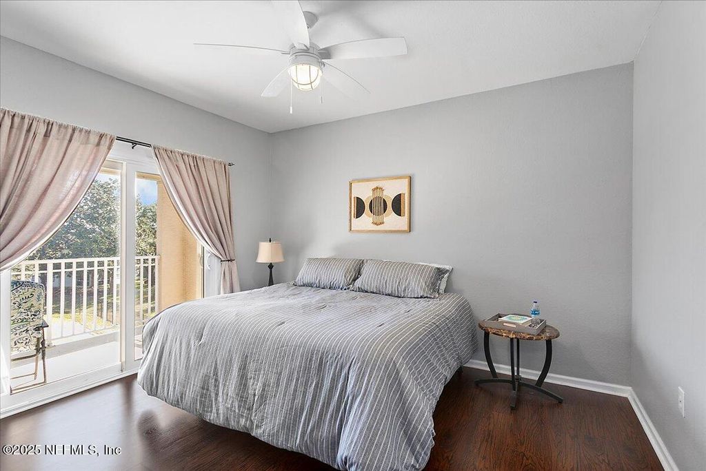 Image 13 of property listing at 10075 GATE Parkway, 1511, Jacksonville, FL 32246