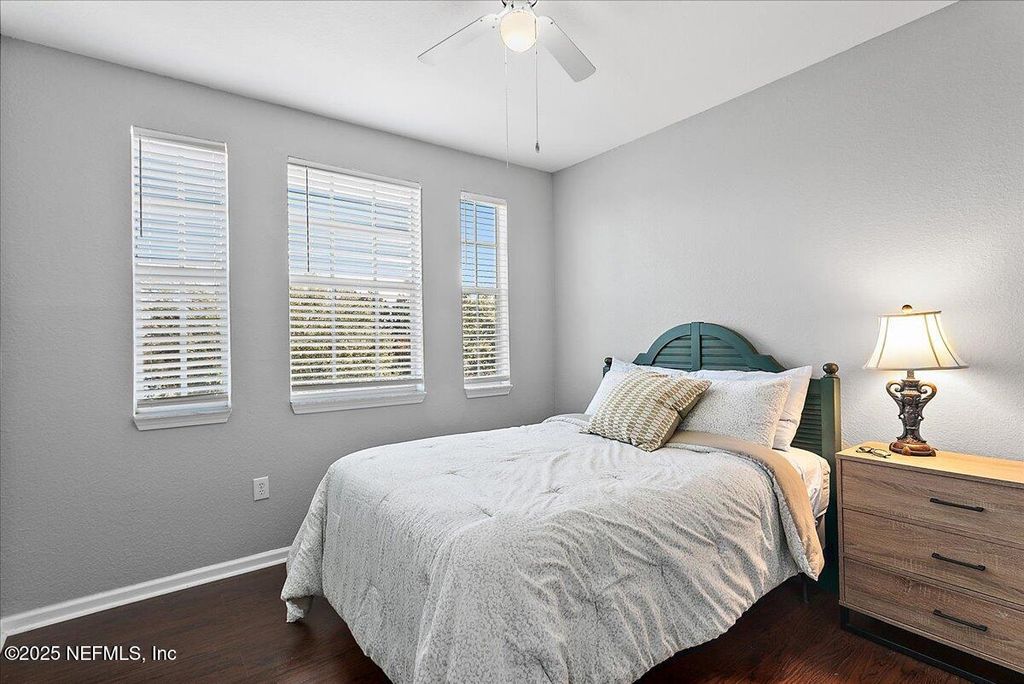 Image 16 of property listing at 10075 GATE Parkway, 1511, Jacksonville, FL 32246