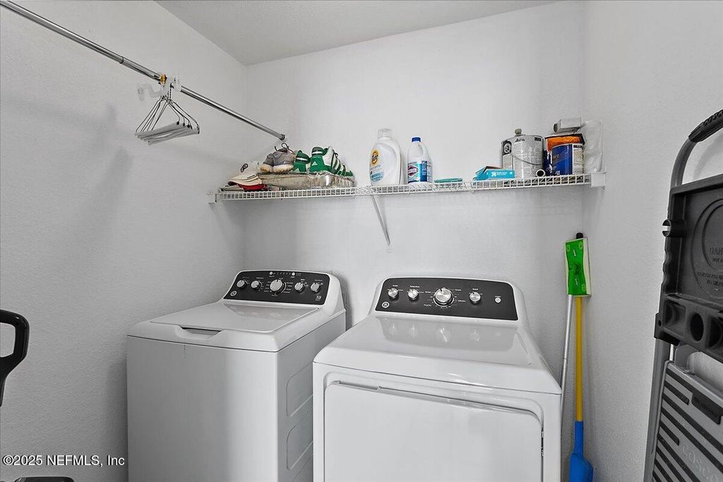 Image 18 of property listing at 10075 GATE Parkway, 1511, Jacksonville, FL 32246