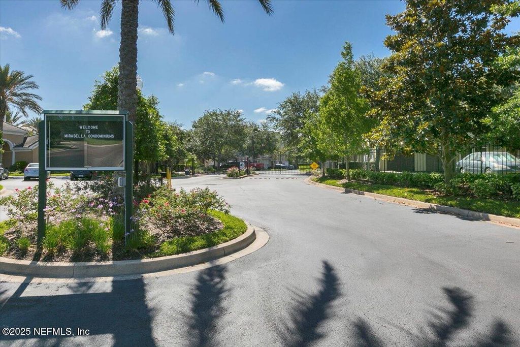 Image 21 of property listing at 10075 GATE Parkway, 1511, Jacksonville, FL 32246