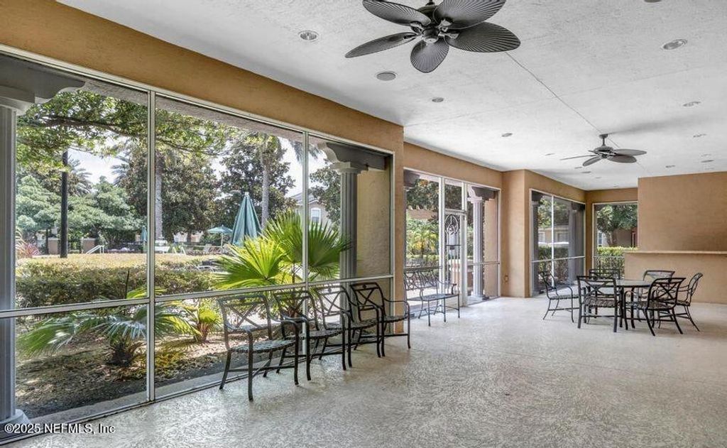 Image 24 of property listing at 10075 GATE Parkway, 1511, Jacksonville, FL 32246