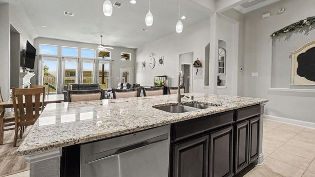 4817 Ladona Court, League City, TX 77573