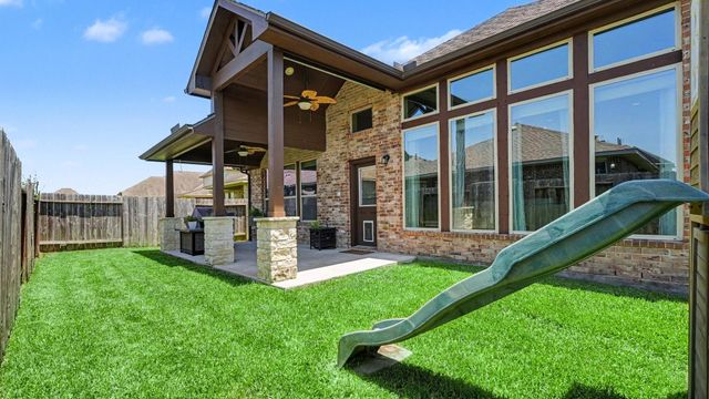 4817 Ladona Court, League City, TX 77573