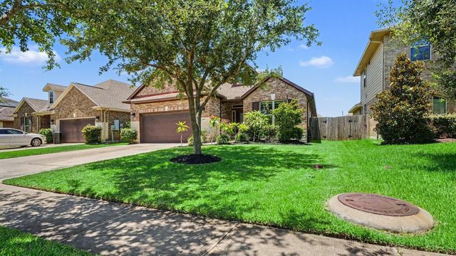 4817 Ladona Court, League City, TX 77573