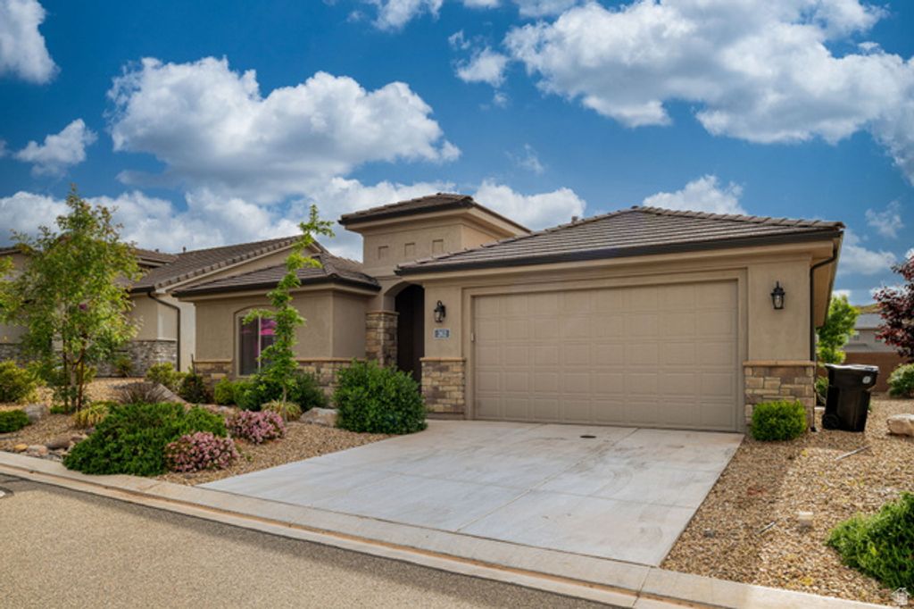 262 LADERA DR, Washington, UT 84780