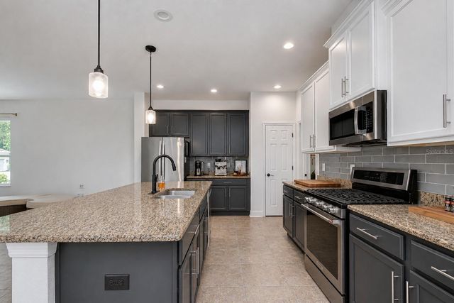 5301 MATCH POINT PLACE, Lithia, FL 33547