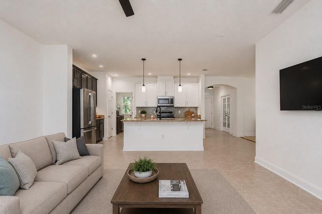 5301 MATCH POINT PLACE, Lithia, FL 33547