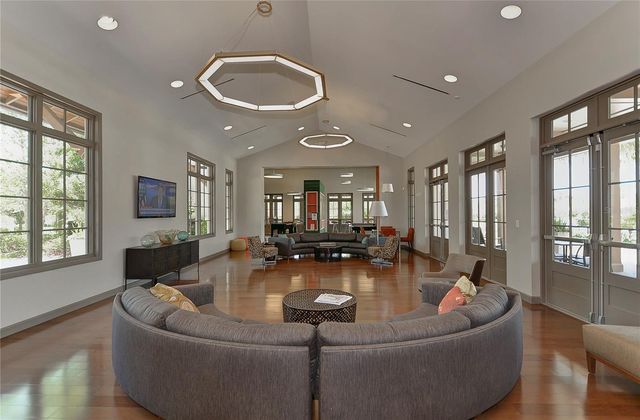 5301 MATCH POINT PLACE, Lithia, FL 33547