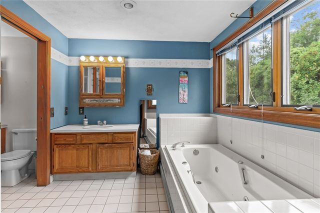 6 Island View Drive, Warwick, RI 02886