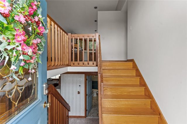 6 Island View Drive, Warwick, RI 02886