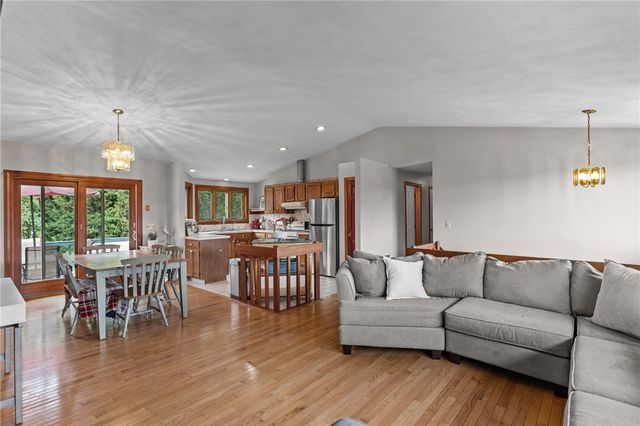 6 Island View Drive, Warwick, RI 02886