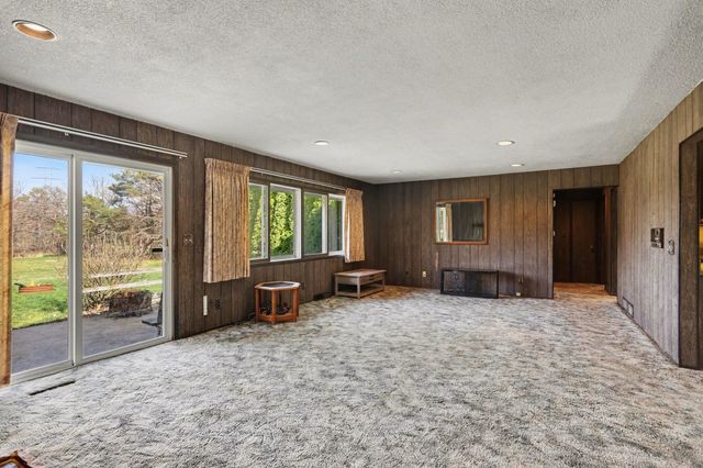 5454 N River Road, Freeland, MI 48623