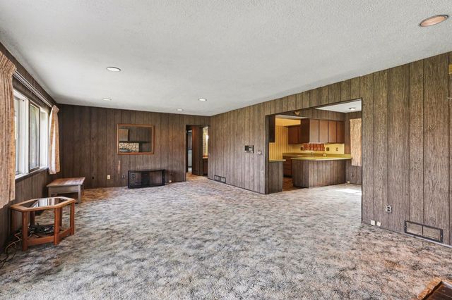 5454 N River Road, Freeland, MI 48623