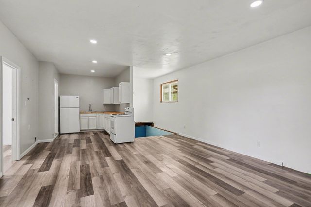 5454 N River Road, Freeland, MI 48623