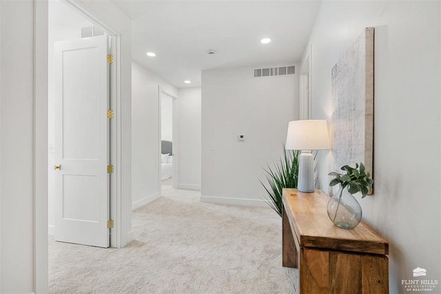 4102 Scenic Crossing, Manhattan, KS 66503