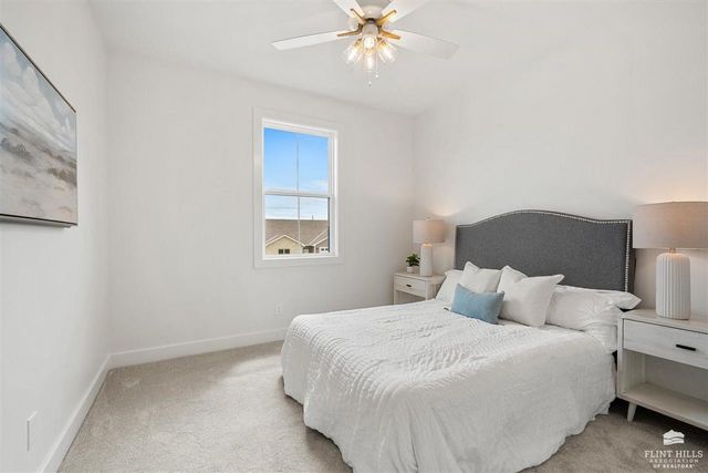 4102 Scenic Crossing, Manhattan, KS 66503