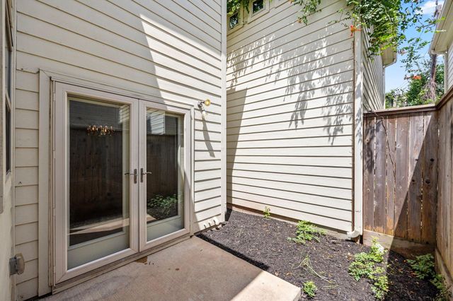 5951 South Loop E 50, Houston, TX 77033