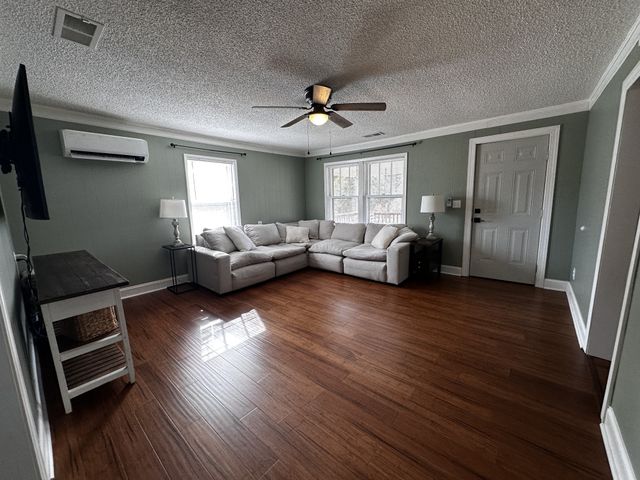 8070 County Road 94, Killen, AL 35645